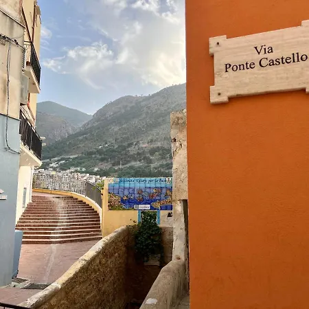 Castello A Mare *