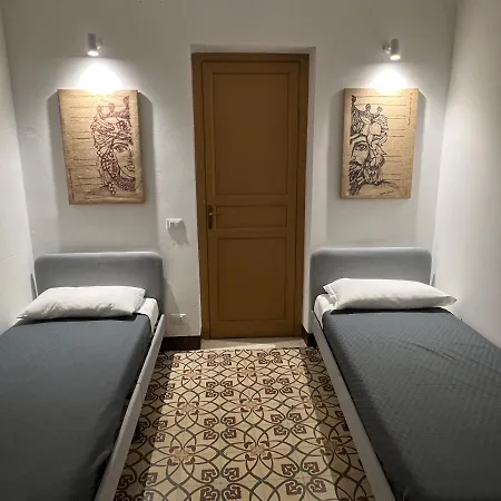 Castello A Mare Apartment *