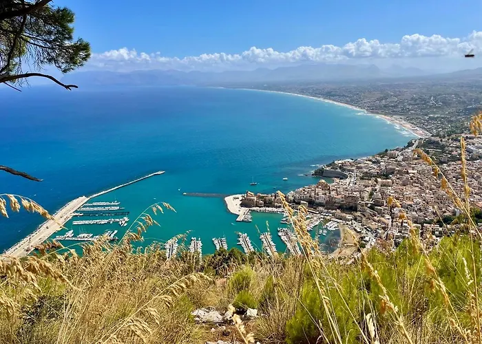 Castello A Mare Lejlighed