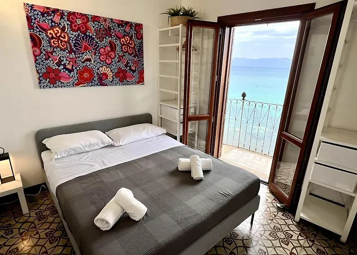 Castello A Mare Lejlighed *